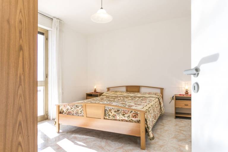 Holiday apartment with 2 rooms for 5 persons — photo 3