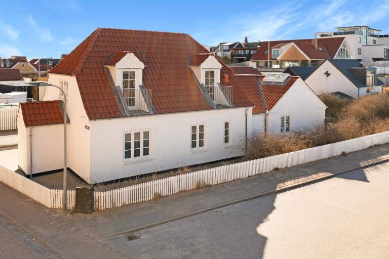 House with garden — photo 2