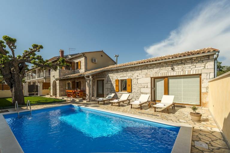 Vila Jakići Dolinji