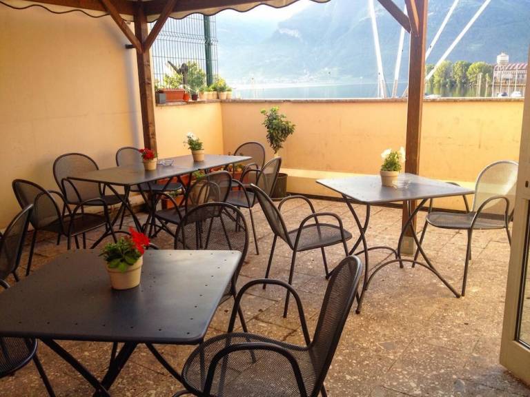 Alloggio  Solto collina