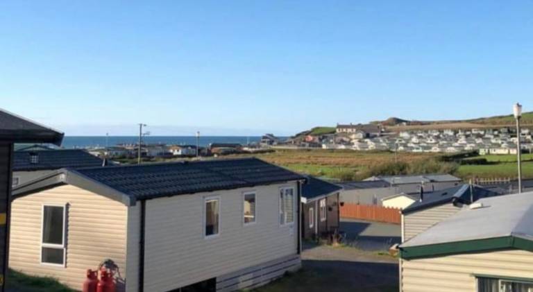 Vacation home with pool | Close to the beach | Pets allowed in Aberystwyth