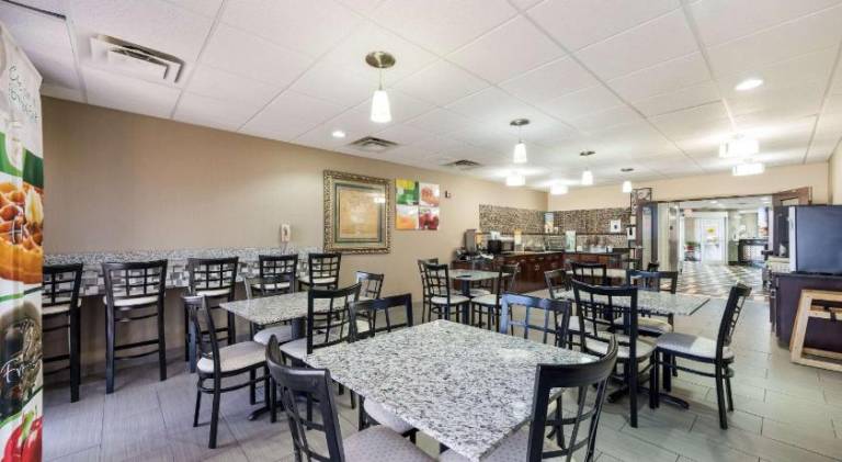 Quality Inn & Suites Huntsville Research Park Area — photo 4