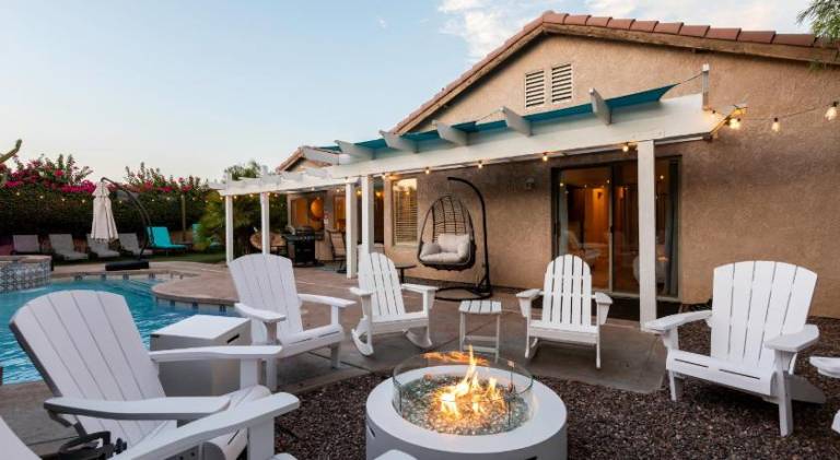 Nice vacation home with pool | Pet-friendly — photo 5