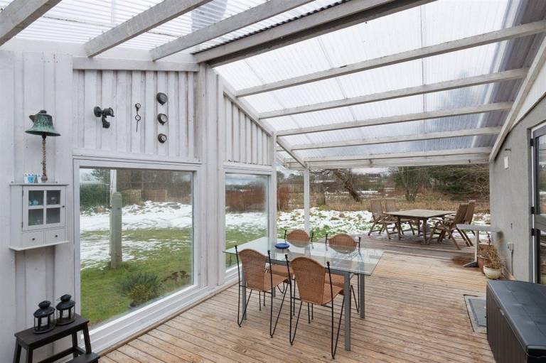 House with patio | Beach nearby | Dogs allowed — photo 3
