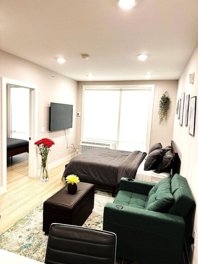 Apartment  Newark
