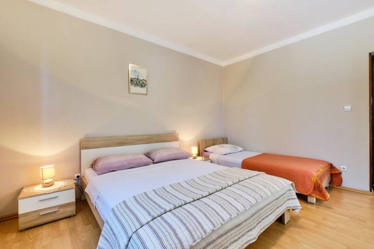 Charming apartment with garden, terrace & barbeque | Pets allowed — photo 3