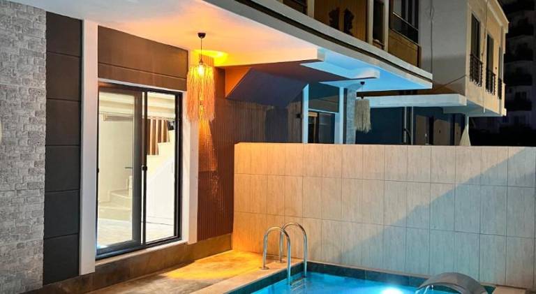Villa with pool | Close to the beach | Dogs allowed in Mersin