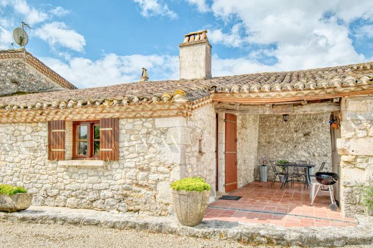Le Chai – Family Cottage with Pool and Jacuzzi on 12 Hectares near Bergerac — photo 3