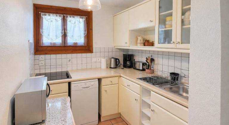 Rental apartment with 2 rooms for 6 persons — photo 4