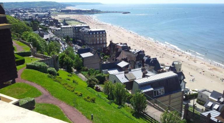 Pleasant apartment | Next to the beach | Dogs allowed in Touques