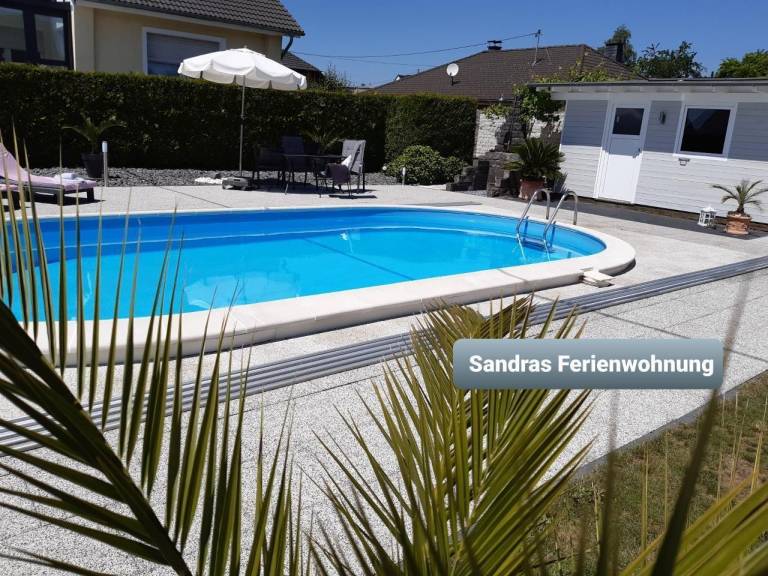 Sandra s Ferienwohnung mit Pool