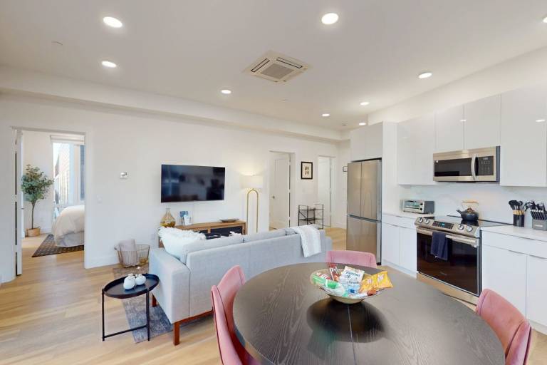 Rental apartment with 2 rooms for 4 persons — photo 3