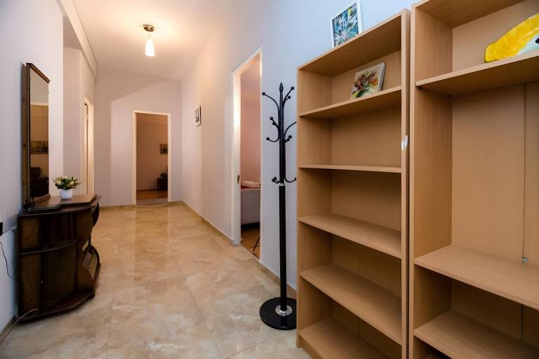 House with 2 rooms for 6 persons — photo 4