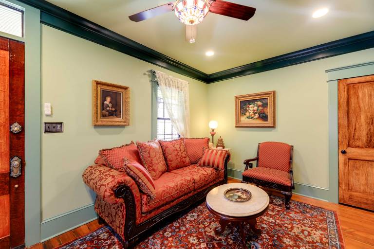 Victorian Vacation Rental Apt in Downtown New Bern — photo 4