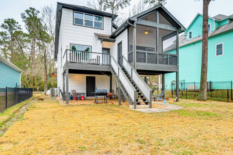 Cottage  Conroe
