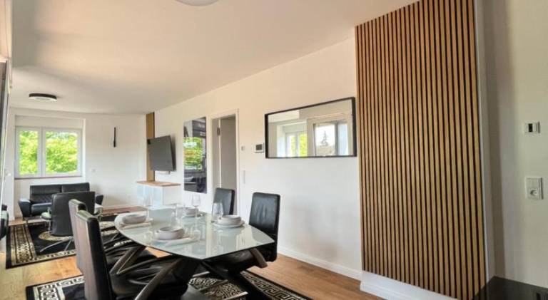 170 m&sup2; Ferienwohnung