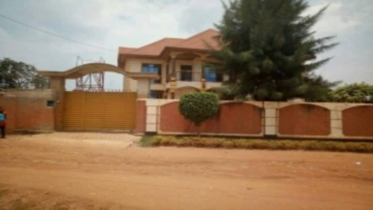 House Karuruma