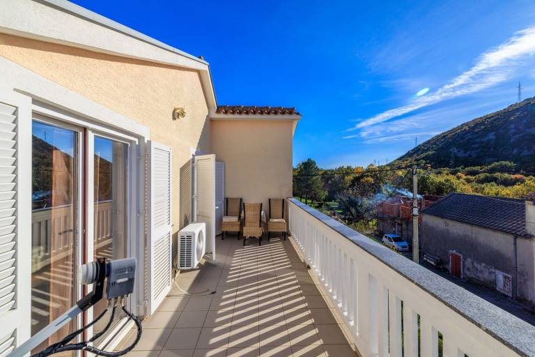 Apartment with garden, barbeque & patio | Suitable for remote work | Pets are welcome — photo 4