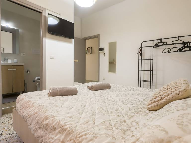 Bed and breakfast with 1 room for 2 persons — photo 4