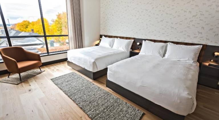 Hew & Draw Hotel — photo 2