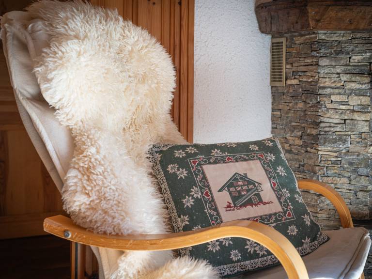 Fully equipped apartment with patio & grill | Mountain view | Ski nearby | Pet-friendly — photo 4
