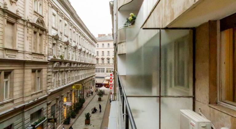 Holiday apartment | Next to St. Stephen's Basilica — photo 4