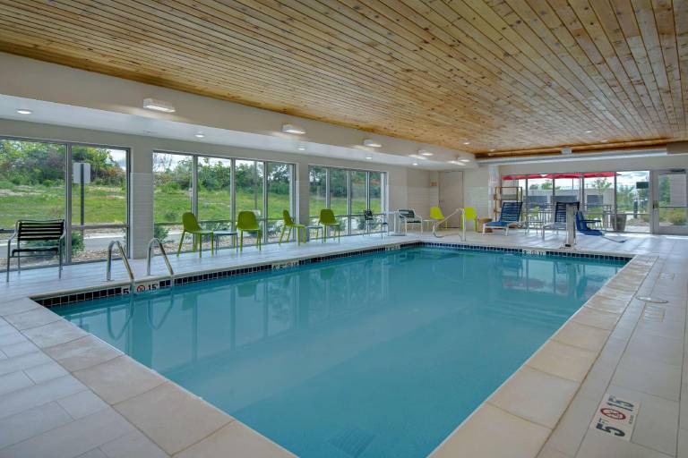 Home2 Suites by Hilton Grand Rapids Airport — photo 4