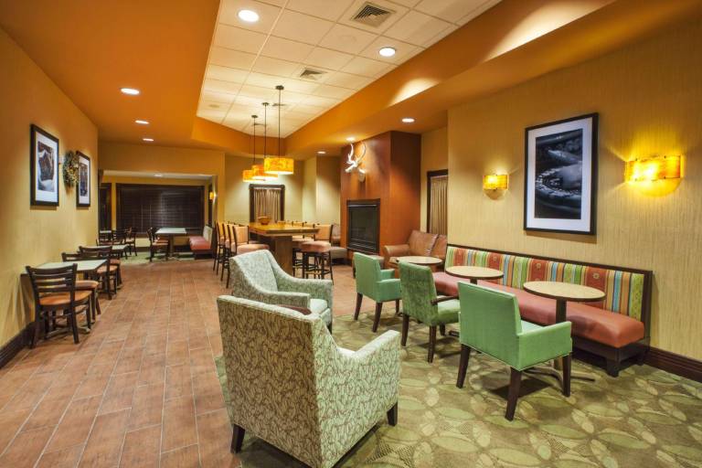 Hampton Inn Gaylord — photo 4