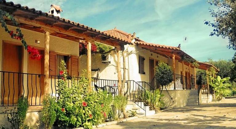 Rental apartment with terrace, grill & garden in Nafplio