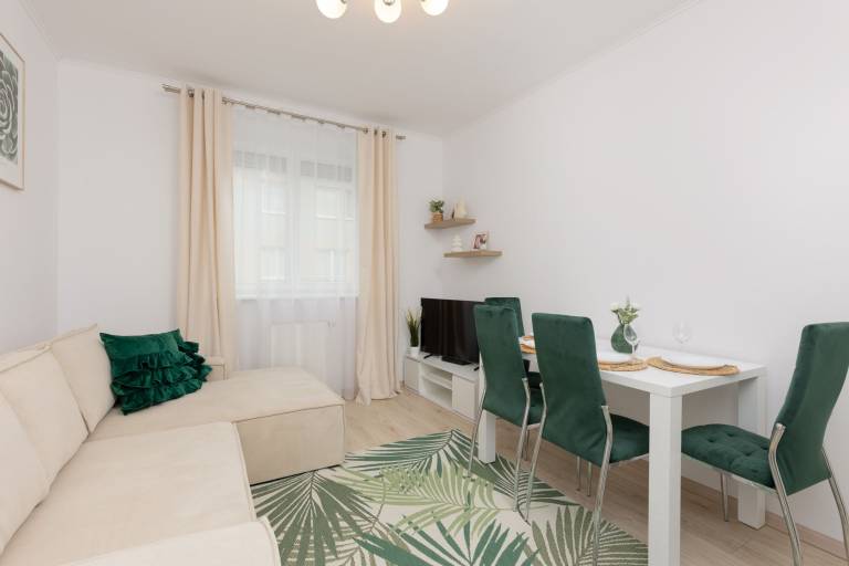Apartment with fast internet & garden — photo 4