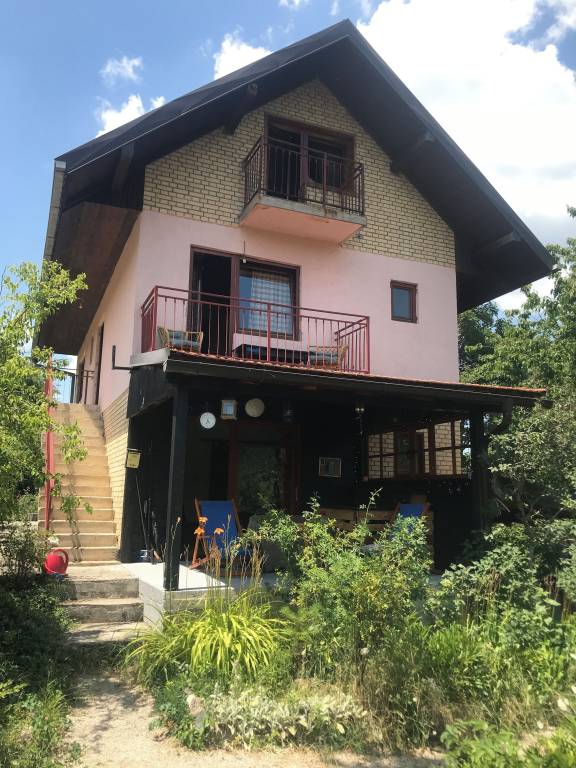Casa  Burađa