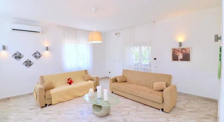 Villa with pool | Close to the beach | Pet-friendly — photo 4