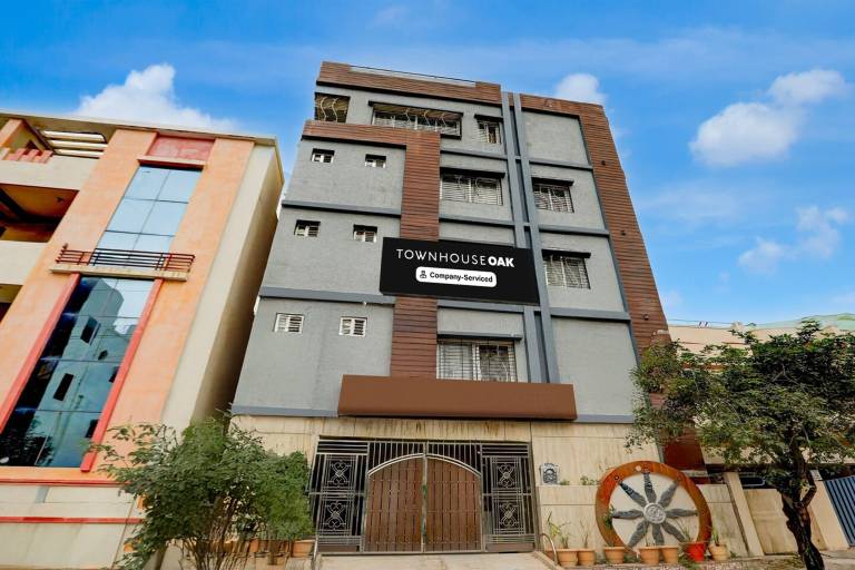 Townhouse Oak Tirupati Formerly Sky Towers