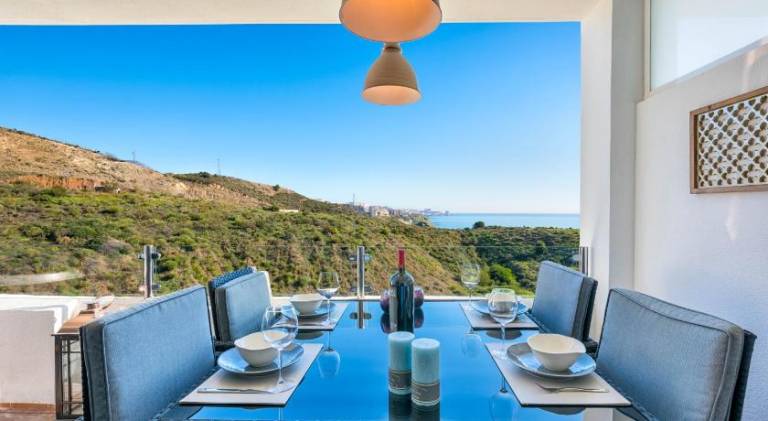 Carvajal Luxury Apartments - Free Parking — photo 2