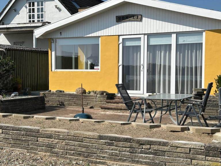 Pleasant vacation home with terrace & barbeque | Sea view | Beach nearby | Dogs allowed — photo 4