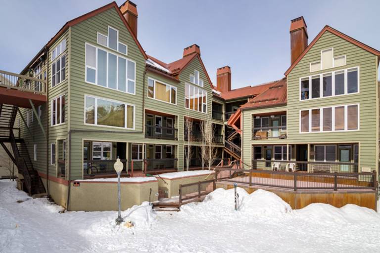 House Mountain Village