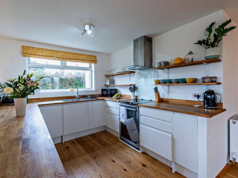 Fully equipped wonderful cottage with yard | Pet-friendly — photo 4