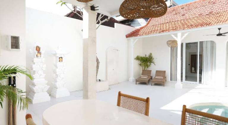 Spacious villa with pool | Pets allowed — photo 3