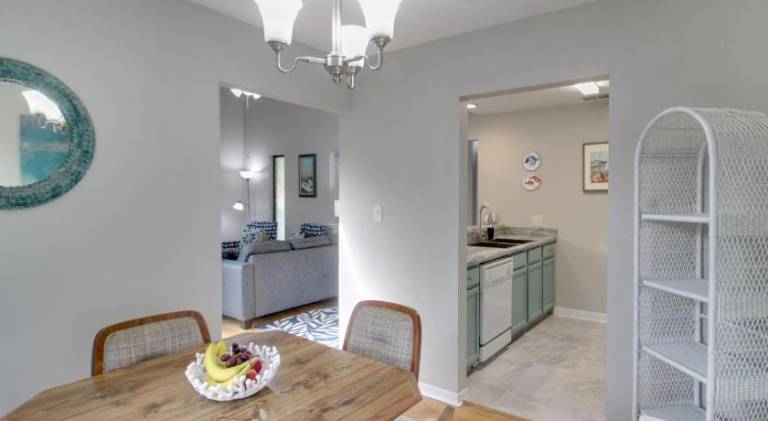 Sun, Surf and Sand in Fort Walton Beach! Cozy Condo — photo 3