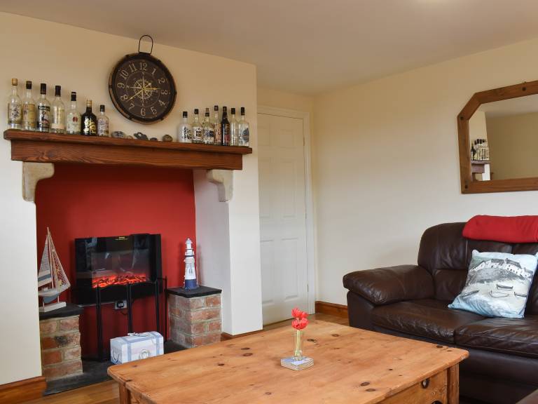 Cottage with garden | River view — photo 2