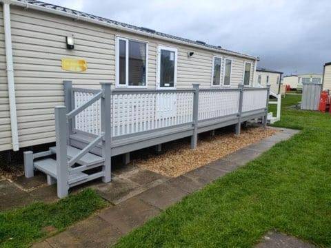 Kingfisher Surf Shack 8 Berth Central Heated Close to site entrance FREE WIFI in Skegness