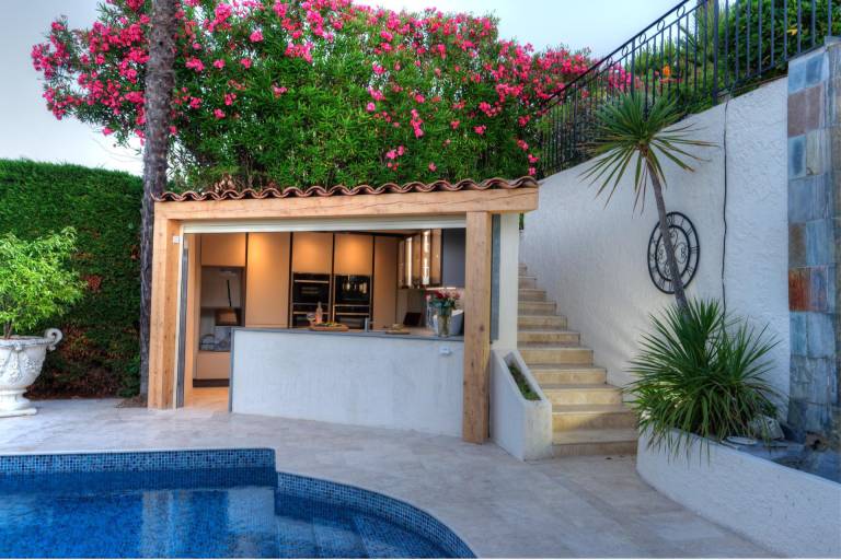 5Bed Villa Sleeps 10- Pool, Garden, Hot Tub, Views — photo 5