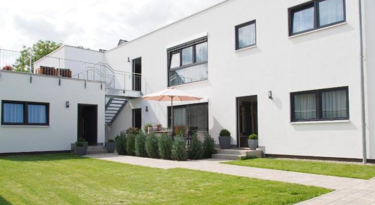Holiday apartment with terrace, garden & barbecue — photo 5