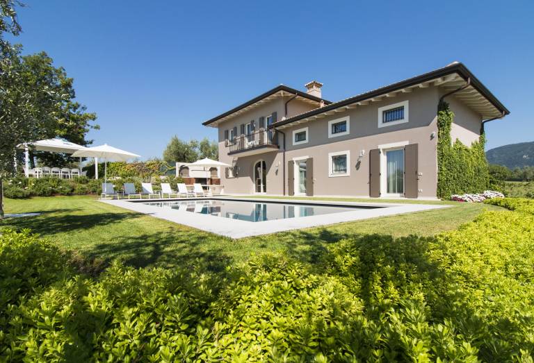 Il giardino del codirosso, private house with 3 bedrooms for 6 adults and 4 kids, swimming-pool, sauna, jacuzzi — photo 2