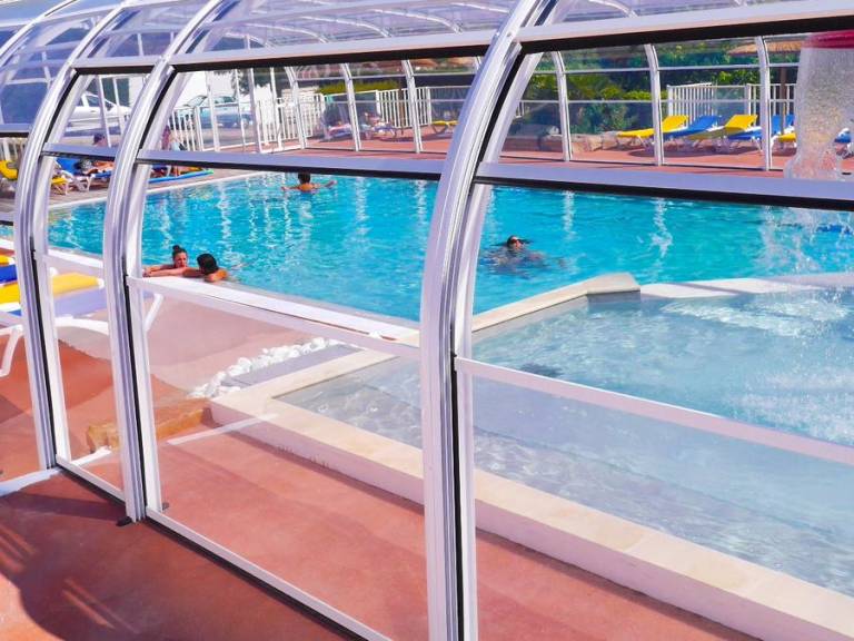 Mobile home with heated pool, patio & barbeque — photo 4