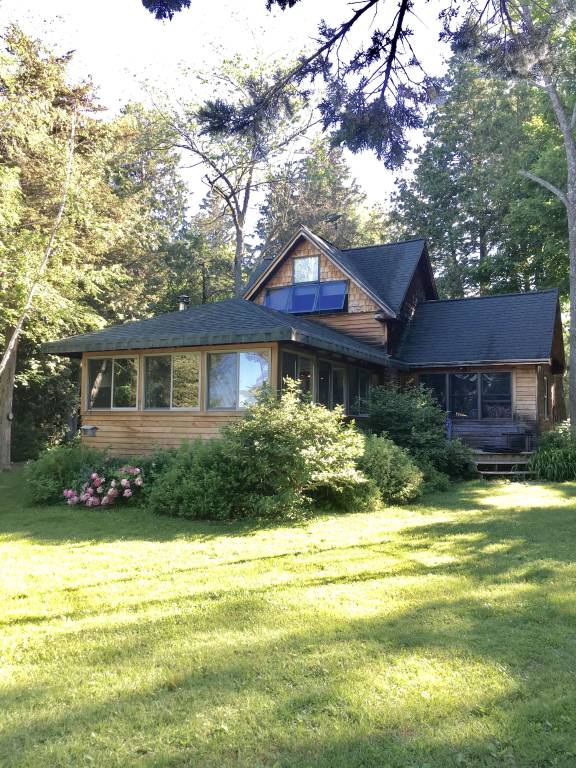 Cabin South Hero