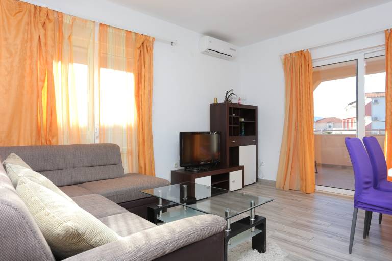 Fully equipped pleasant apartment with terrace, yard & barbecue | Sea view | Close to the beach | Pets allowed — photo 2
