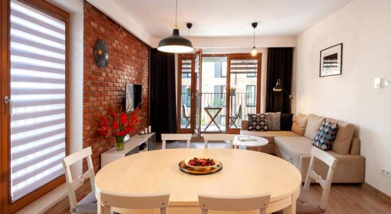 Beautiful serviced apartment with terrace | Near Main Square | Pet-friendly — photo 3