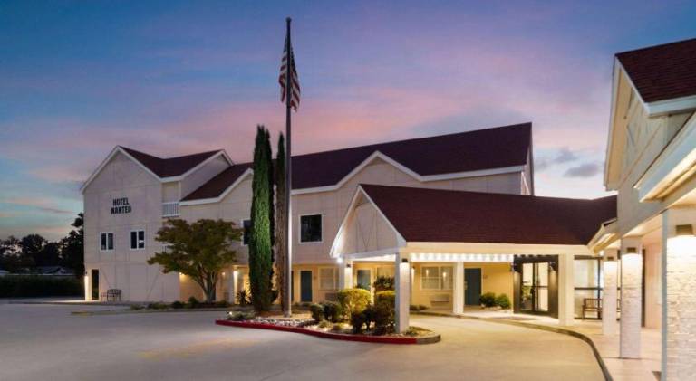 Hotel Manteo, Trademark Collection by Wyndham in Manteo, NC