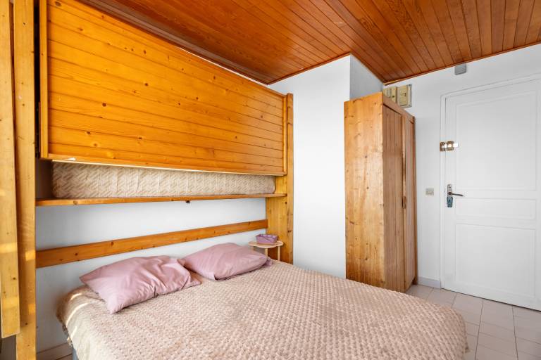 Cabanon "Jeux de boules 3" with Sea View — photo 3
